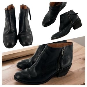 Madewell Black Leather Janice Zip Ankle Boots- Size 10